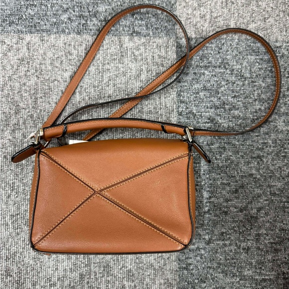 LOEWE Mini Puzzle Edge bag in classic calfskin - Picture 11 of 15